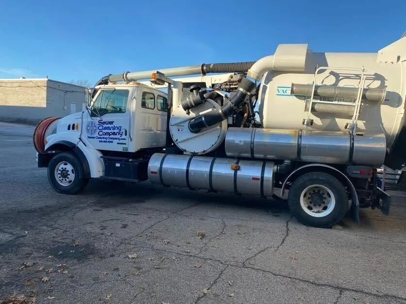 Vac truck in operation